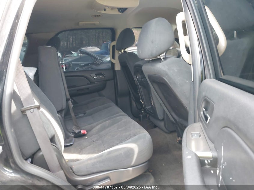 2007 Chevrolet Tahoe Ls VIN: 1GNFC13C87J392475 Lot: 41707357