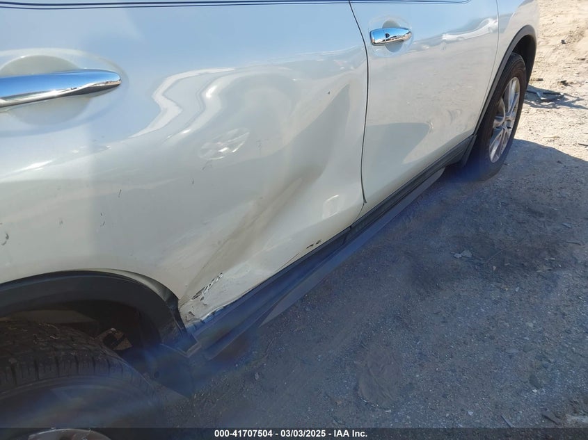 2018 NISSAN ROGUE SV - 5N1AT2MV7JC847624