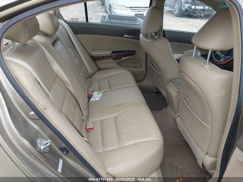 2008 HONDA ACCORD VIN: 1HGCP268X8A111759