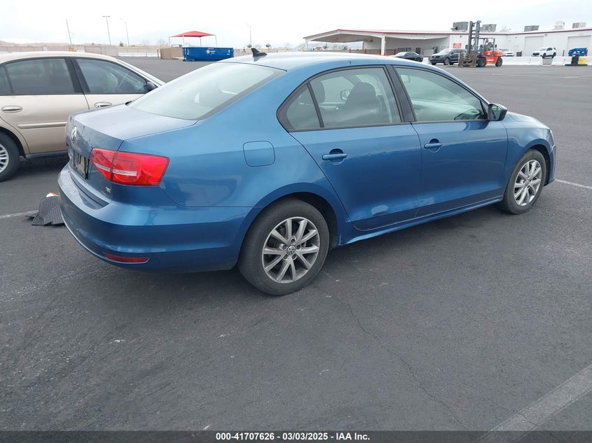 2015 VOLKSWAGEN JETTA VIN: 3VWD17AJ1FM266774