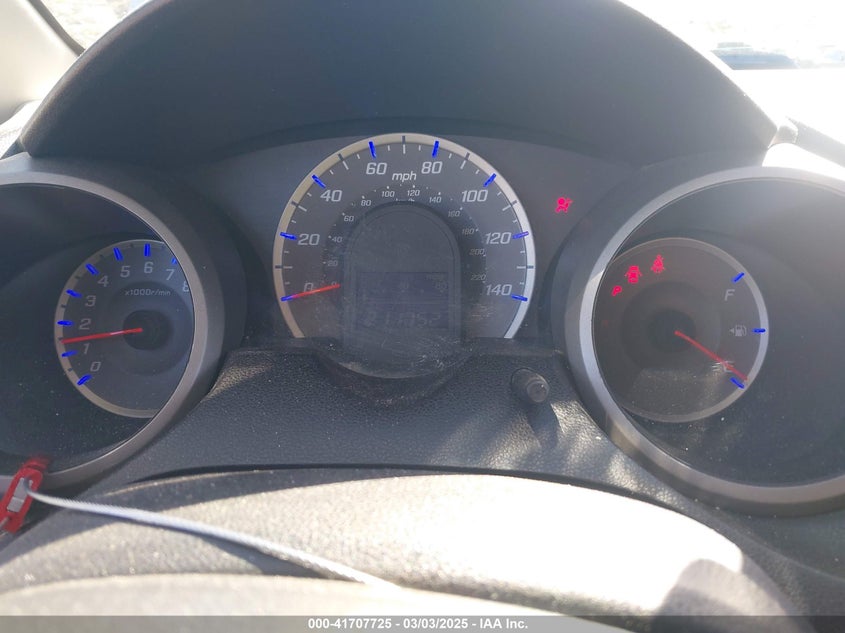 2011 HONDA FIT VIN: JHMGE8H34BS003230