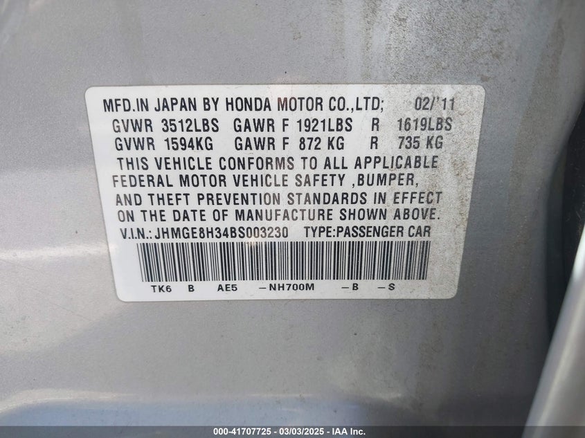 2011 HONDA FIT VIN: JHMGE8H34BS003230
