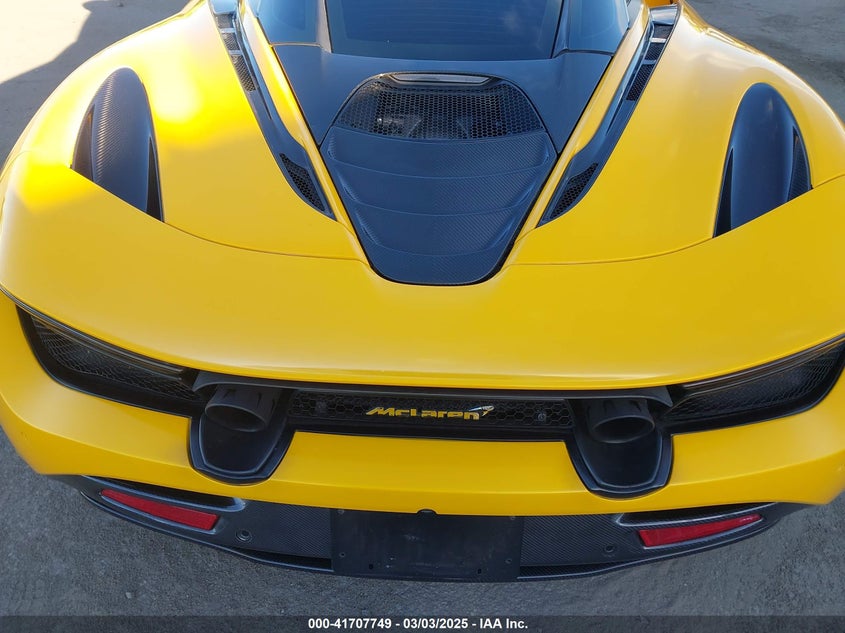 2019 MCLAREN 720S VIN: SBM14DCAXKW002639