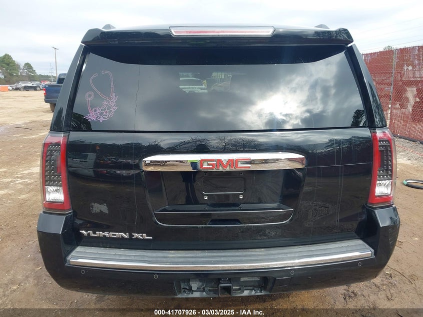 2015 GMC YUKON XL 1500 DENALI - 1GKS2JKJ7FR222817