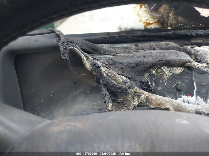 2000 Jeep Wrangler Sport VIN: 1J4FA49SXYP724018 Lot: 41707990