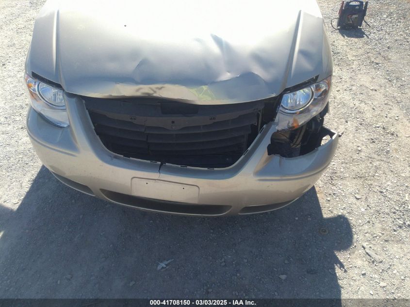 2005 Chrysler Town & Country Lx VIN: 2C4GP44R65R408543 Lot: 41708150