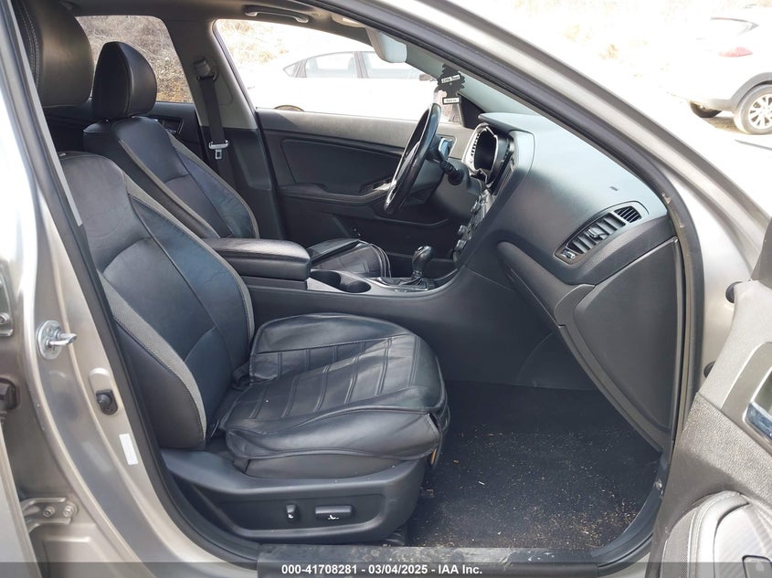 2012 KIA OPTIMA VIN: 5XXGR4A64CG061062