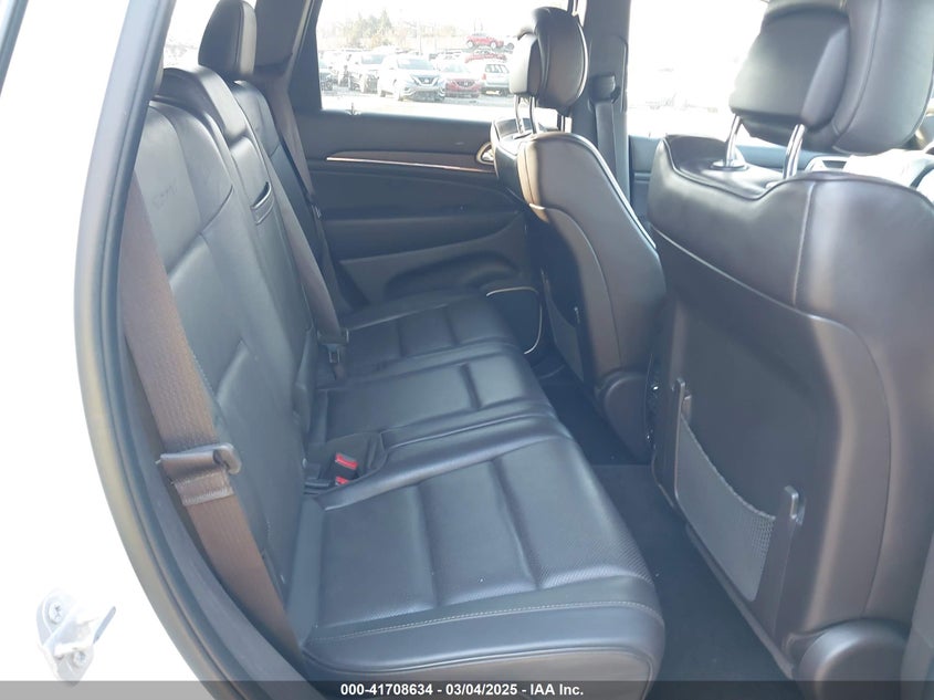 2017 JEEP GRAND CHEROKEE VIN: 1C4RJFJT7HC607460