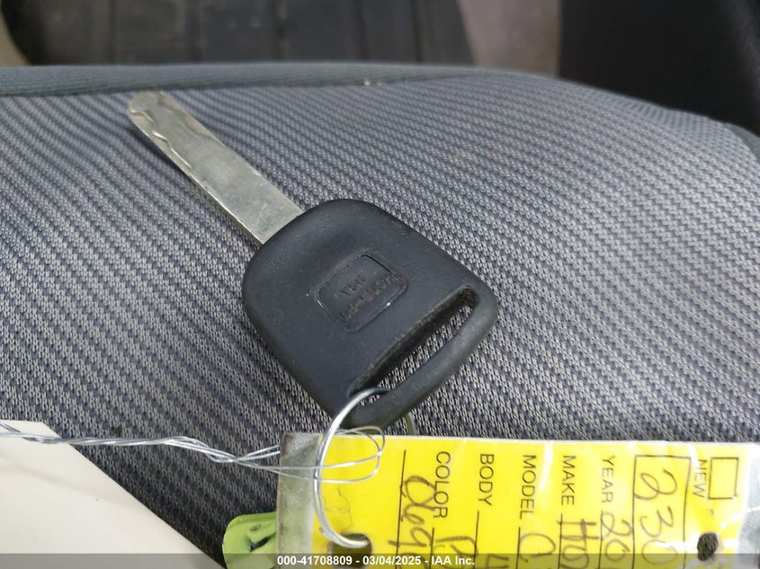 2010 HONDA CIVIC VIN: 19XFA1F8XAE069085