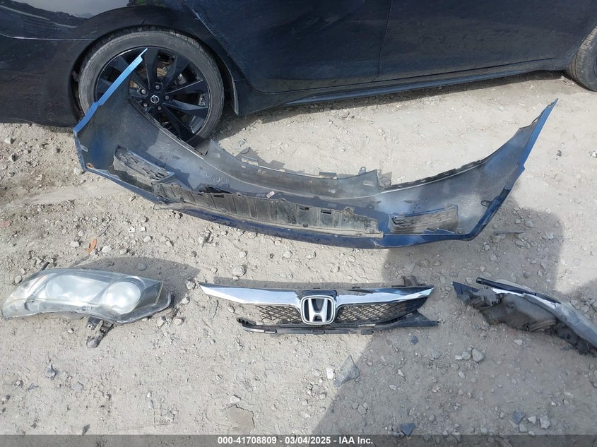 2010 HONDA CIVIC VIN: 19XFA1F8XAE069085