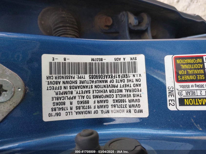 2010 HONDA CIVIC VIN: 19XFA1F8XAE069085