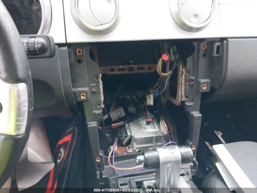 2007 Ford Mustang Gt Deluxe/Gt Premium VIN: 1ZVHT82HX75307035 Lot: 41708905