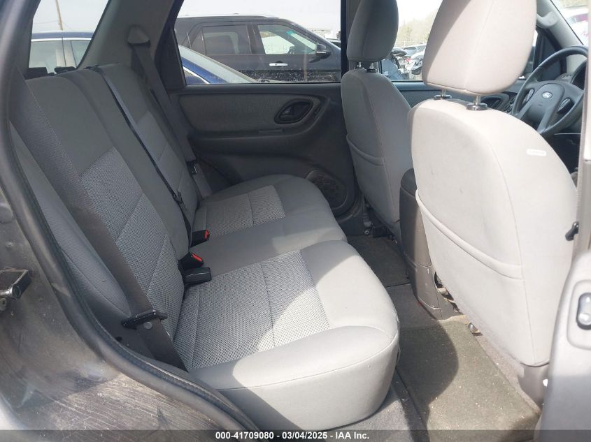 2005 Ford Escape Hybrid VIN: 1FMCU96H55KC23712 Lot: 41709080