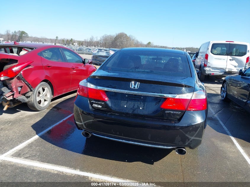 2015 HONDA ACCORD VIN: 1HGCR2F57FA272616