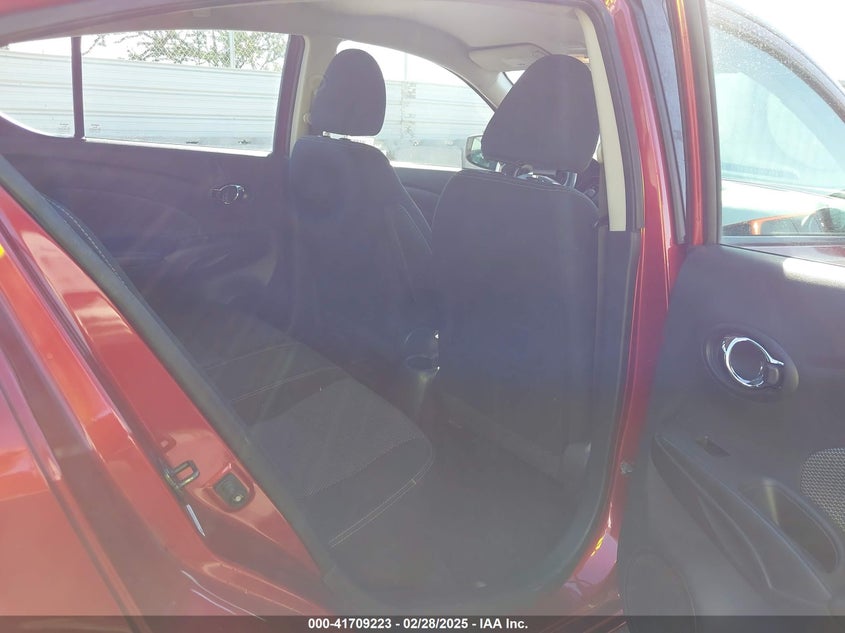 2019 NISSAN VERSA VIN: 3N1CN7APXKL830190
