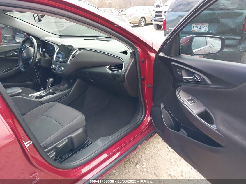 2017 CHEVROLET MALIBU VIN: 1G1ZE5STXHF221586