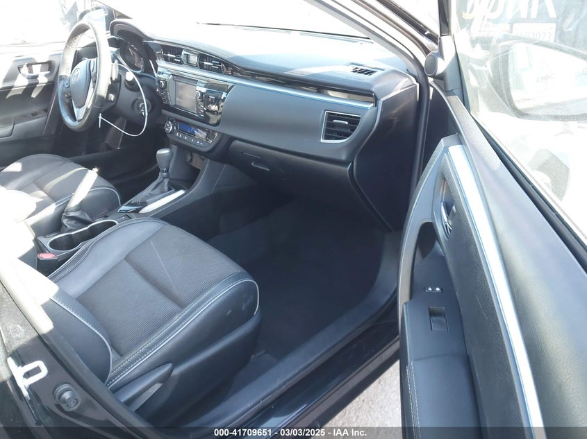 2015 TOYOTA COROLLA S PLUS - 5YFBURHE3FP278956