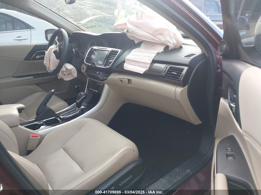 2016 HONDA ACCORD VIN: 1HGCR3F87GA014159