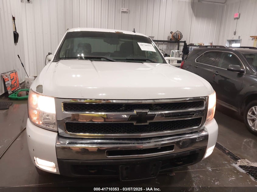 2011 CHEVROLET SILVERADO 1500 VIN: 3GCPKSE30BG358642