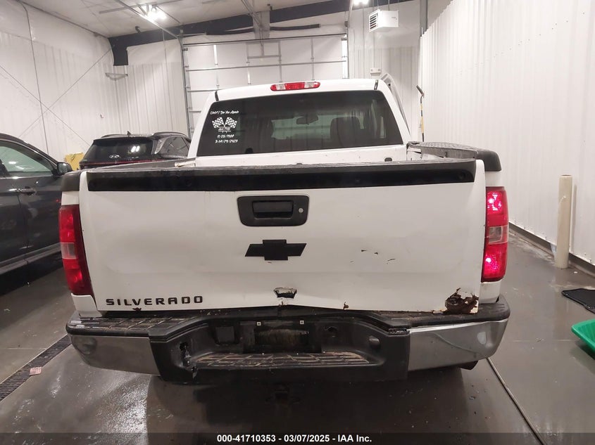 2011 CHEVROLET SILVERADO 1500 VIN: 3GCPKSE30BG358642