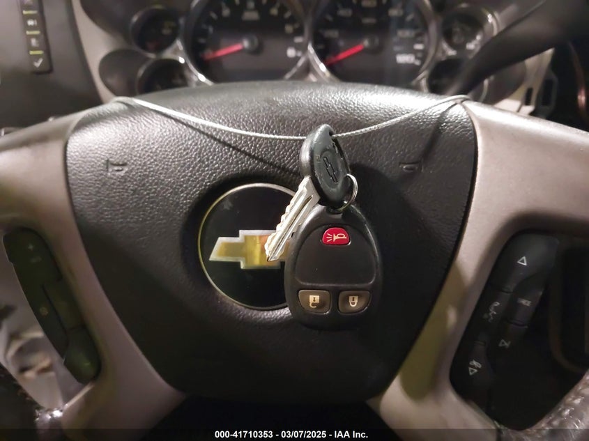 2011 CHEVROLET SILVERADO 1500 VIN: 3GCPKSE30BG358642