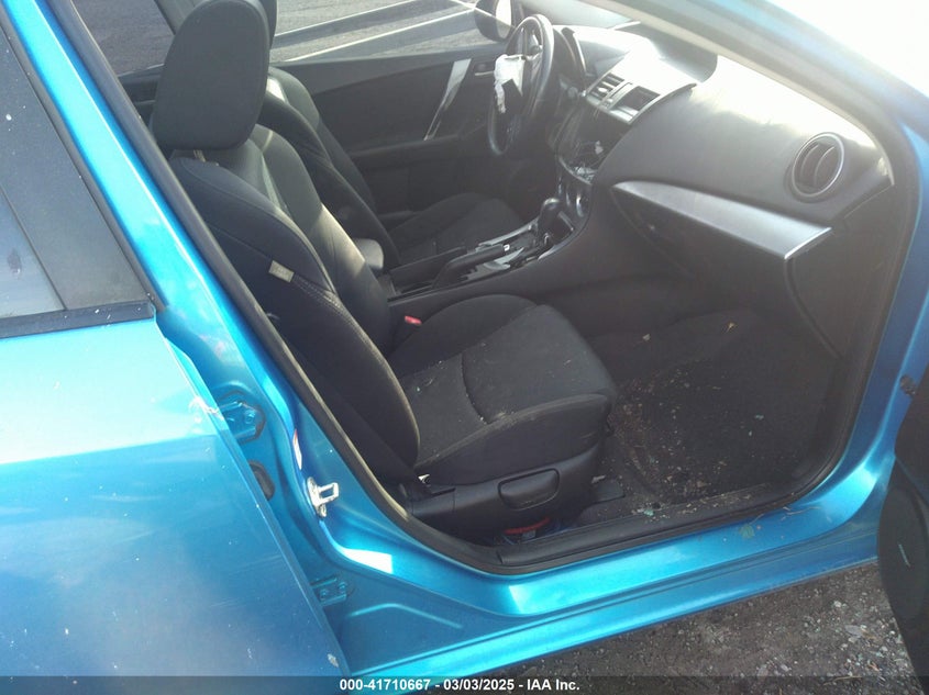 2010 MAZDA MAZDA3 VIN: JM1BL1S68A1337681