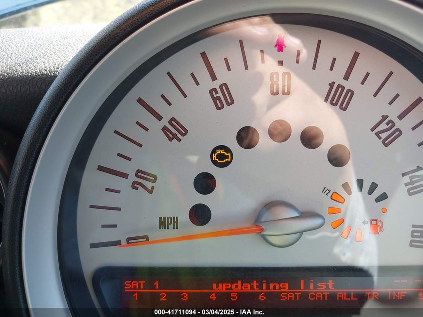 2011 MINI COOPER VIN: WMWZN3C57BT133094
