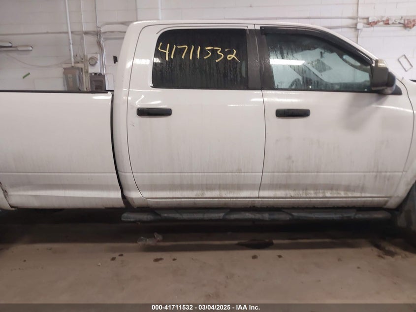 2015 RAM 2500 VIN: 3C6TR5JT2FG645527