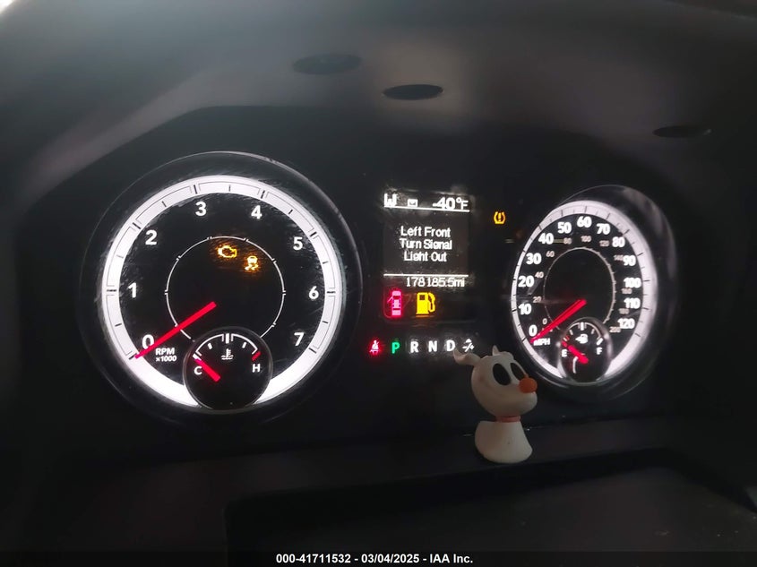 2015 RAM 2500 VIN: 3C6TR5JT2FG645527