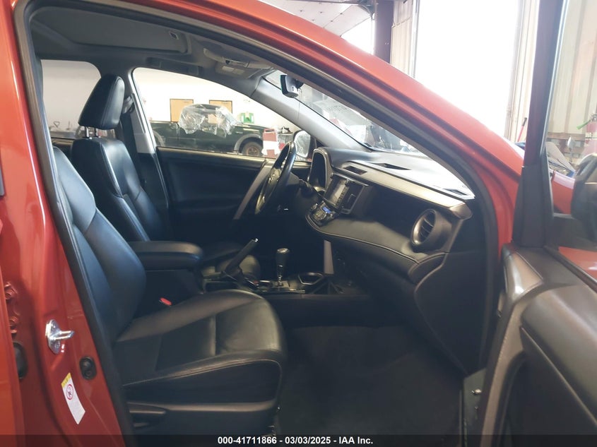 2016 TOYOTA RAV4 LIMITED - JTMDFREV1GJ059877