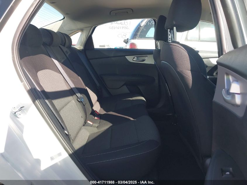 2024 Kia Forte Lxs VIN: 3KPF24AD9RE765015 Lot: 41711988