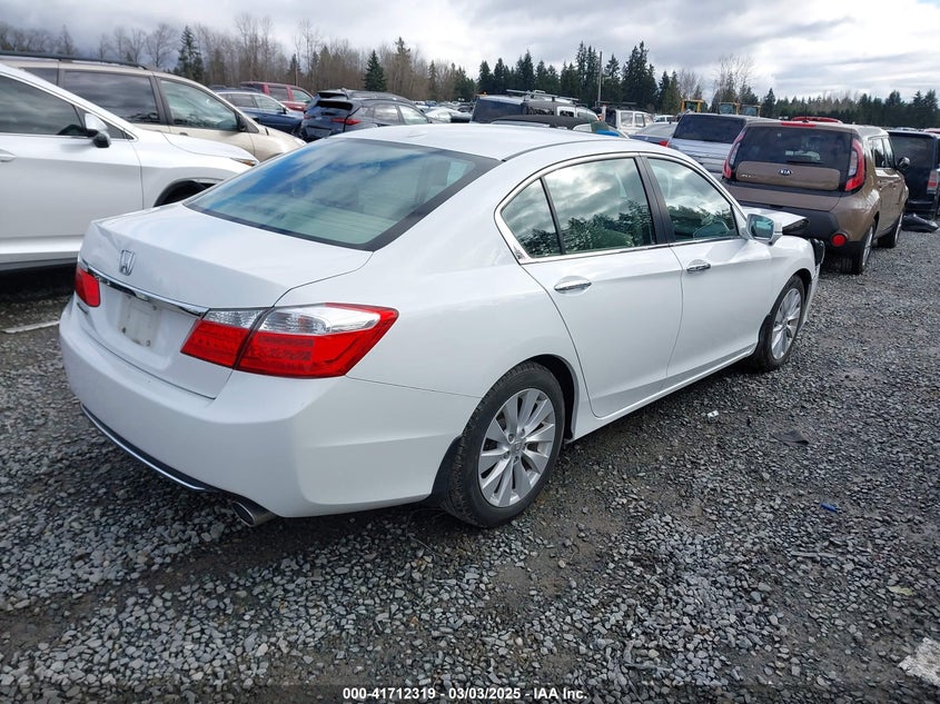 2015 HONDA ACCORD VIN: 1HGCR2F80FA174182