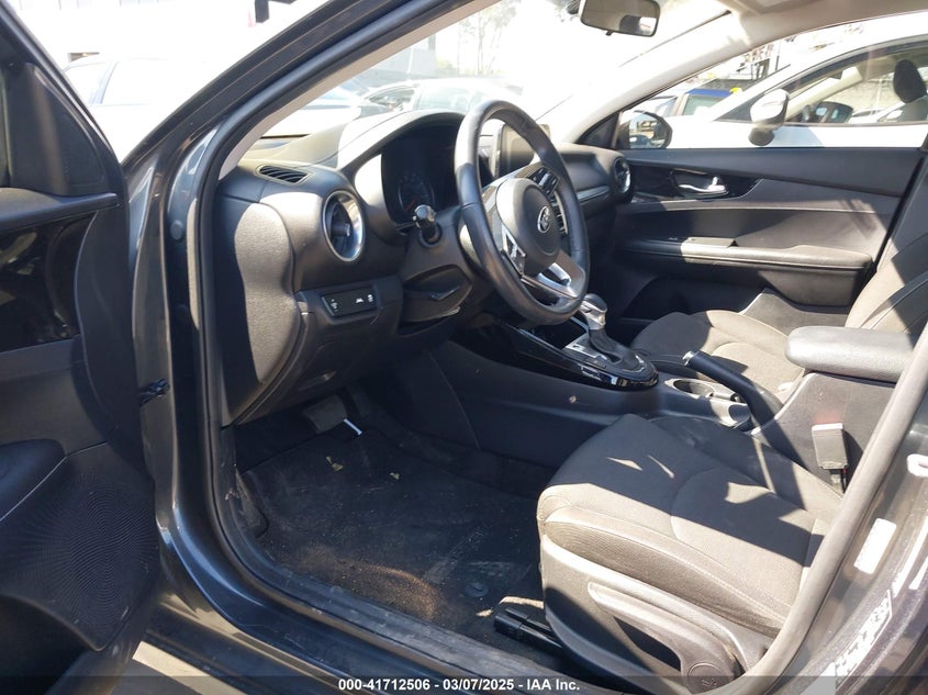 2019 KIA FORTE S - 3KPF34AD0KE135130