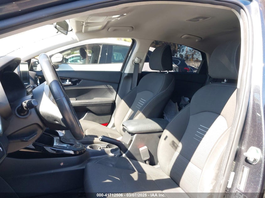 2019 KIA FORTE S - 3KPF34AD0KE135130