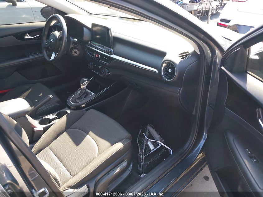 2019 KIA FORTE S - 3KPF34AD0KE135130