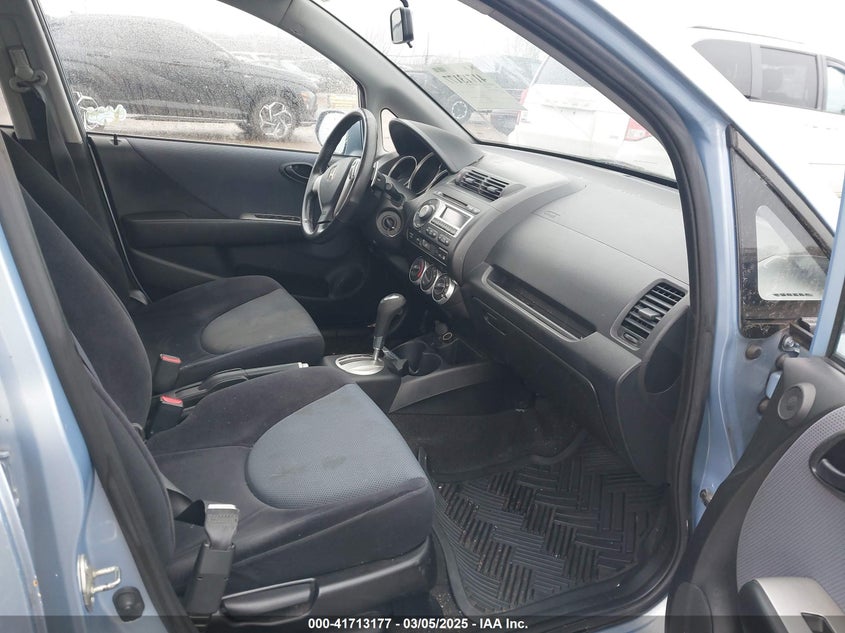 2008 HONDA FIT VIN: JHMGD38618S003436