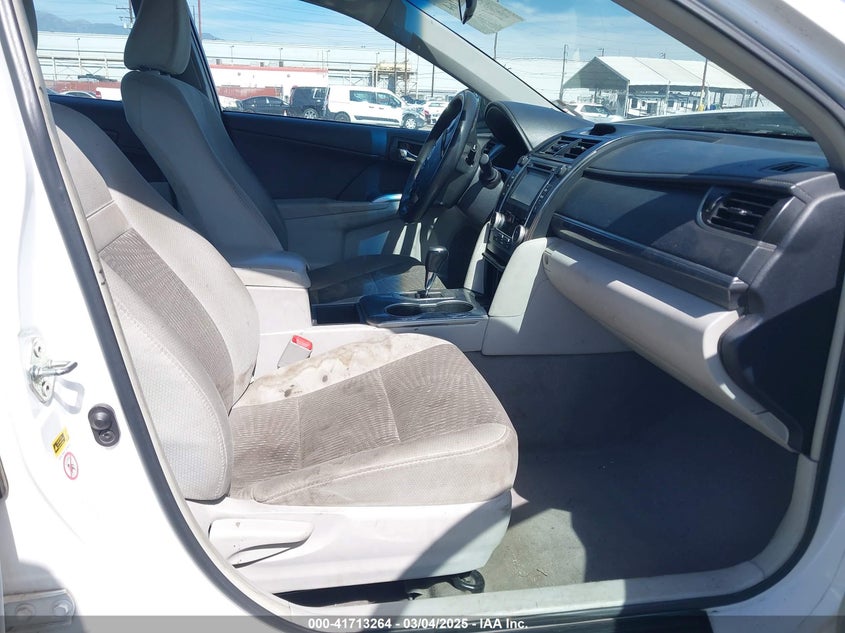 2014 TOYOTA CAMRY HYBRID VIN: 4T1BD1FK5EU135465