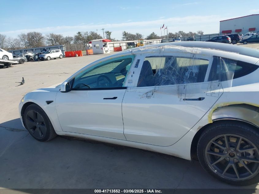 2022 Tesla Model 3 Rear-Wheel Drive VIN: 5YJ3E1EAXNF338584 Lot: 41713552