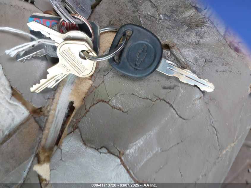 2001 Chevrolet Silverado 2500Hd Lt VIN: 1GCHK29U31Z275003 Lot: 41713720