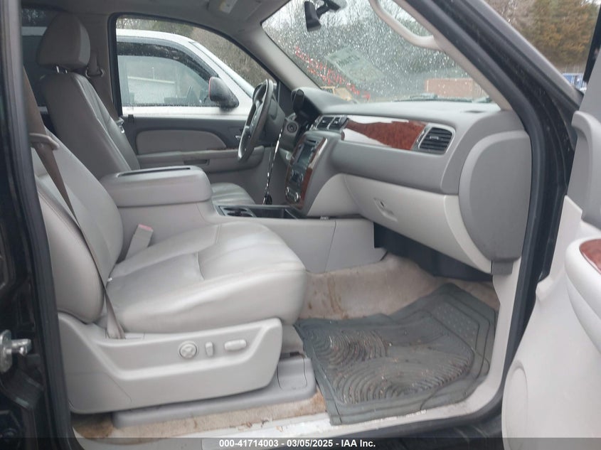2007 CHEVROLET TAHOE VIN: 1GNFK13057R114935