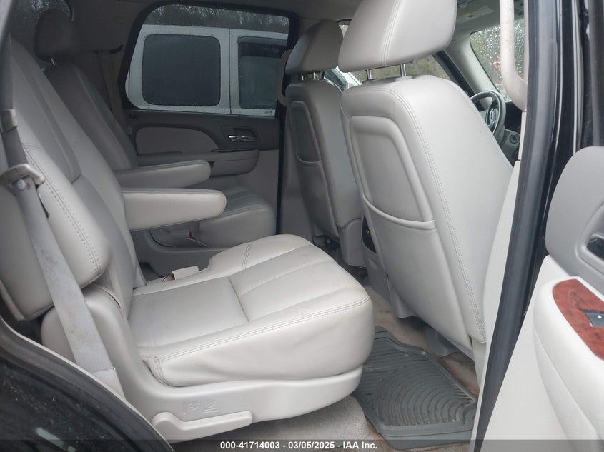 2007 CHEVROLET TAHOE VIN: 1GNFK13057R114935