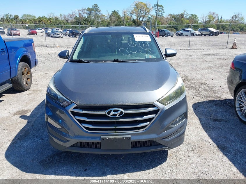 2018 HYUNDAI TUCSON VIN: KM8J3CA42JU601320