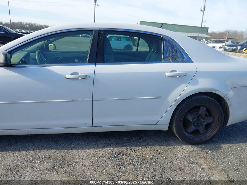 2011 CHEVROLET MALIBU VIN: 1G1ZB5E17BF318545
