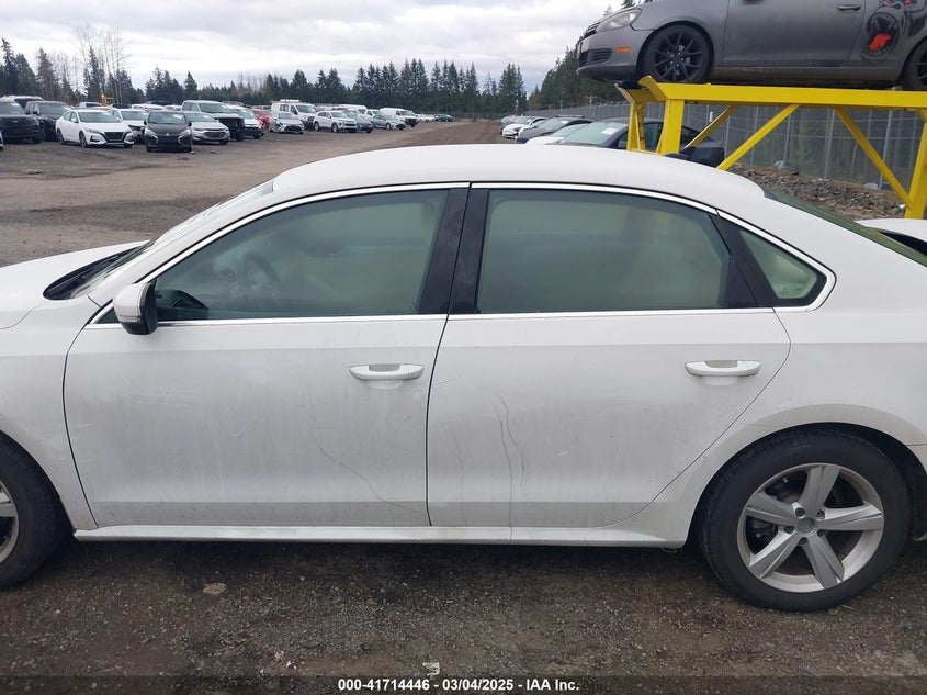 2013 VOLKSWAGEN PASSAT VIN: 1VWBH7A32DC011358