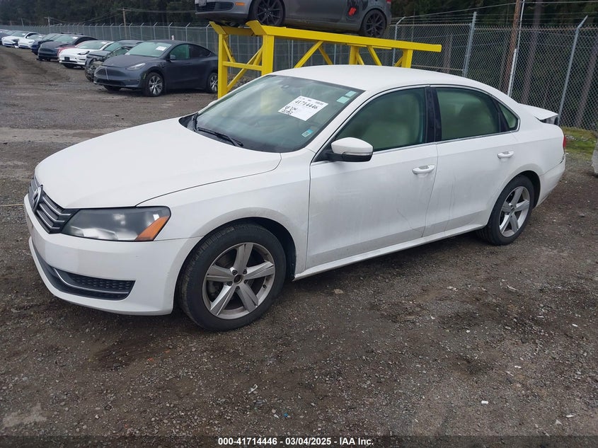 2013 VOLKSWAGEN PASSAT VIN: 1VWBH7A32DC011358