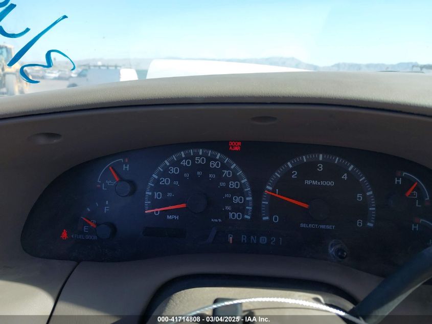 2000 Ford Expedition Xlt VIN: 1FMPU16LXYLB40007 Lot: 41714808