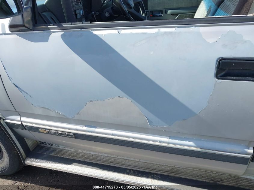 1990 Chevrolet Gmt-400 K1500 VIN: 1GCDK14K8LZ260112 Lot: 41715273