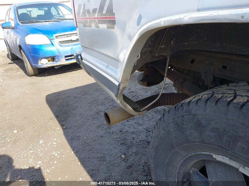 1990 Chevrolet Gmt-400 K1500 VIN: 1GCDK14K8LZ260112 Lot: 41715273