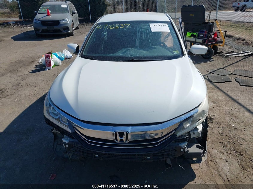 2017 HONDA ACCORD VIN: 1HGCR2F58HA206546
