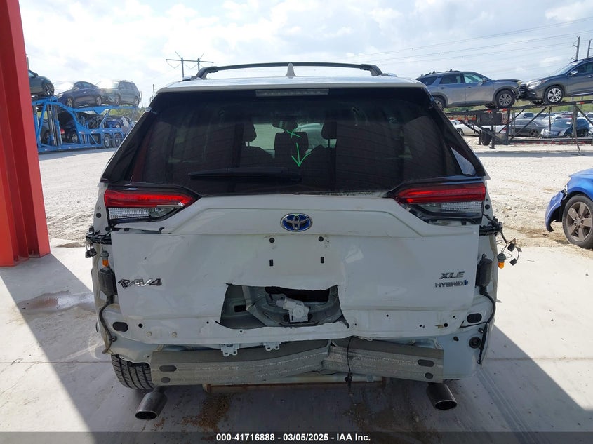 2022 TOYOTA RAV4 HYBRID XLE - 2T3RWRFV5NW128931